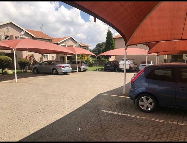 2 BEDROOM APARTMENT RENTED IN GLEN MARAIS